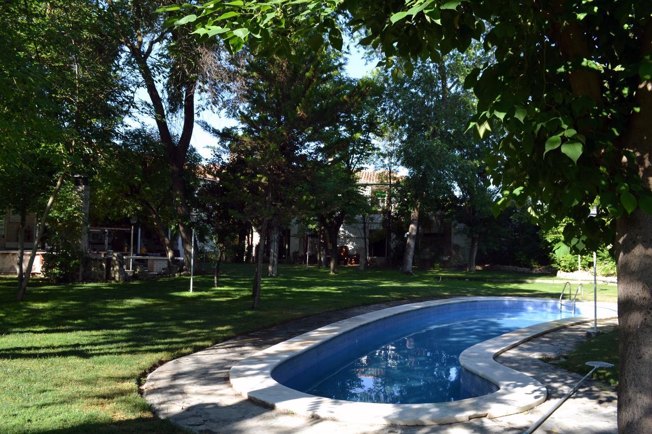 Gran Posada La Mesnada Olmedo Exterior foto